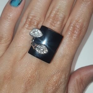 Black stone ring with lilies